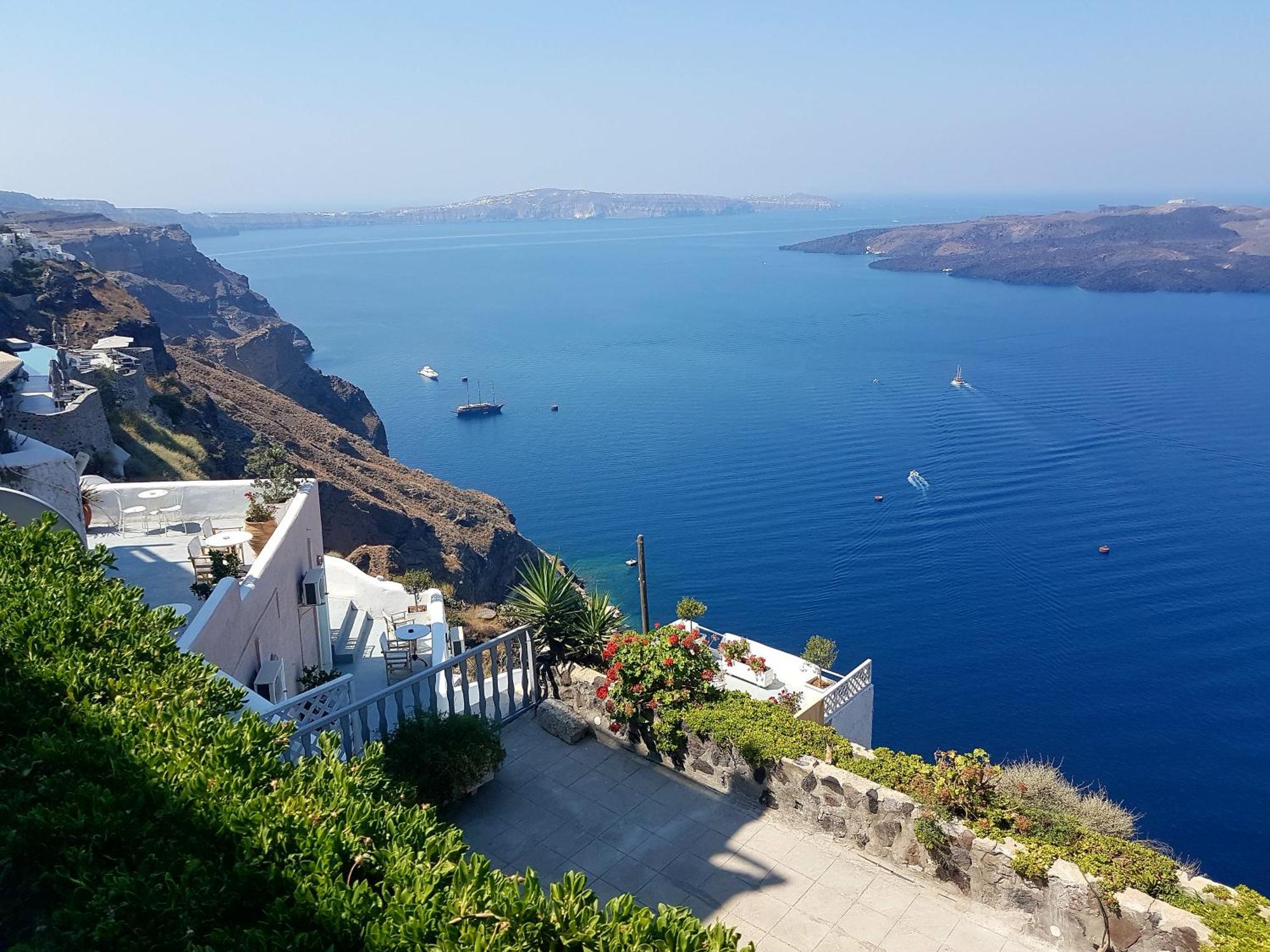 Kratiras View Luxury Suites Fira  Exterior photo