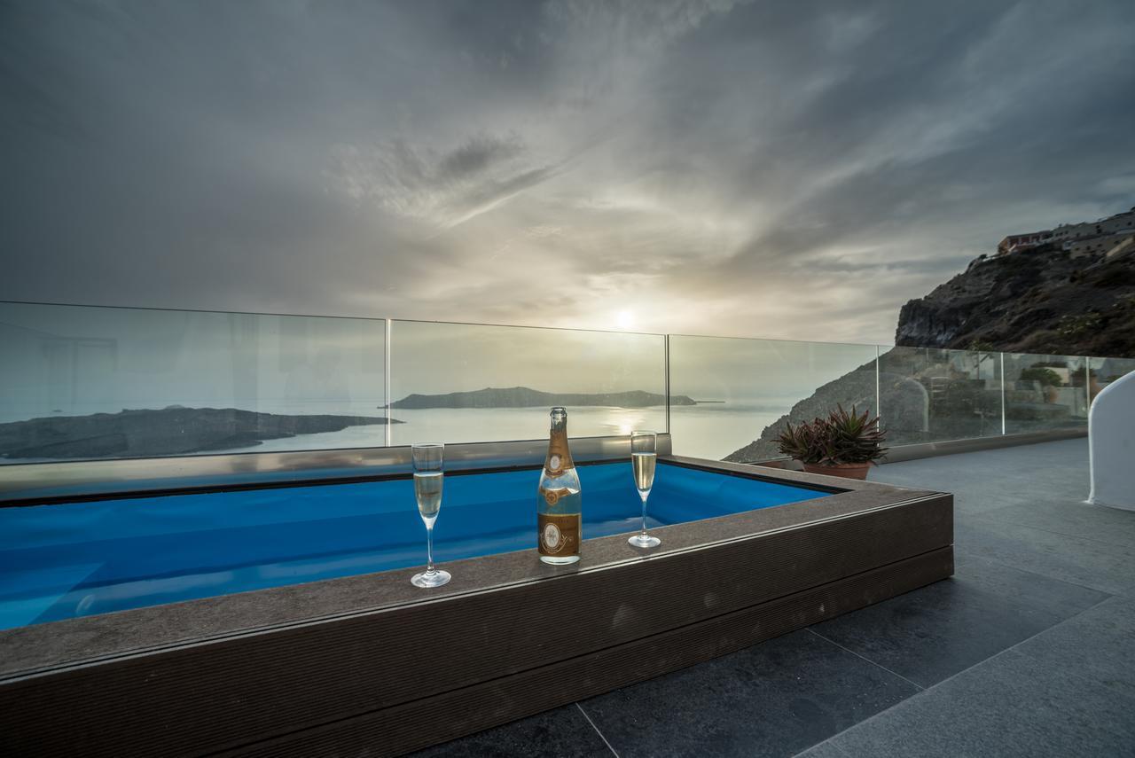 Kratiras View Luxury Suites Fira  Exterior photo